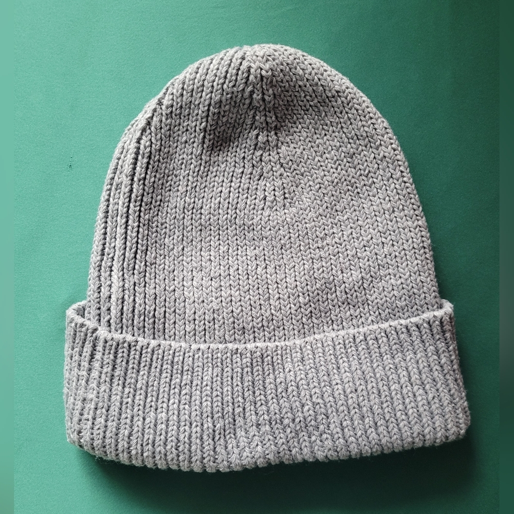 Grey winter hat bundle-2 - Picture 4 of 5